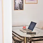 Apartment Modern - Free Private Parking *
